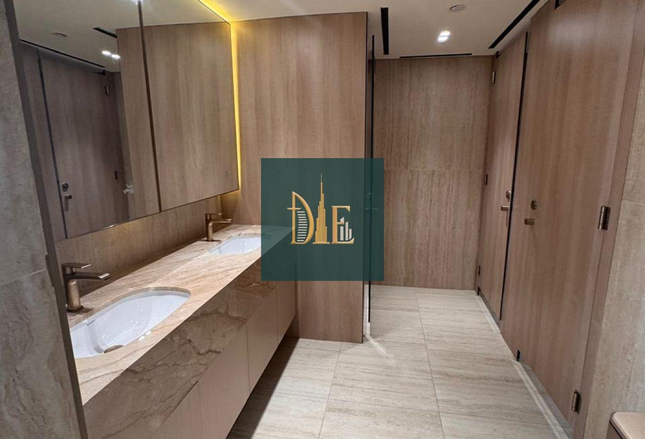 High-Floor | Creek View | Semi Furnished photo 17