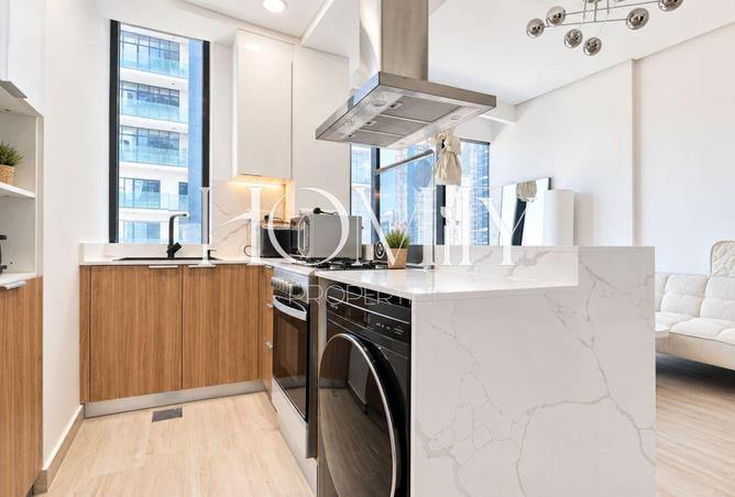 BRAND NEW | FULLY FURNISHED | HIGH FLOOR photo 3