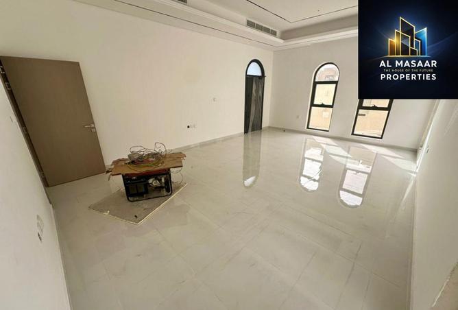 73163868 - Property Image 3