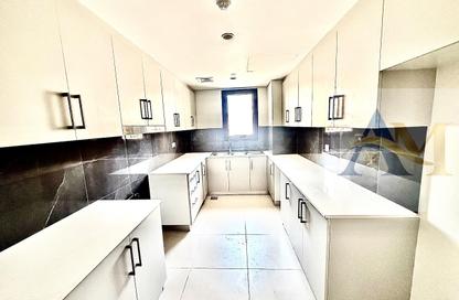 Apartment - 4 - 5 for rent in Maryam Beach Residence - Maryam Island - Al Khan - Sharjah