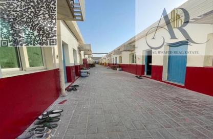 Labor Camp - Studio - 7+ Bathrooms for rent in Al Sajaa S - Al Sajaa - Sharjah