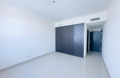 Apartment - 2 Bedrooms - 3 Bathrooms for rent in The Links West Tower - The Links - The Views - Dubai