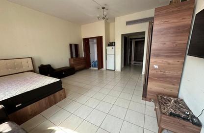 Apartment - Studio - 1 Bathroom for rent in Building T01 - Spain Cluster - International City - Dubai