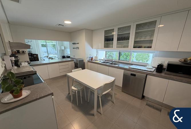 80276012 - Property Image 3