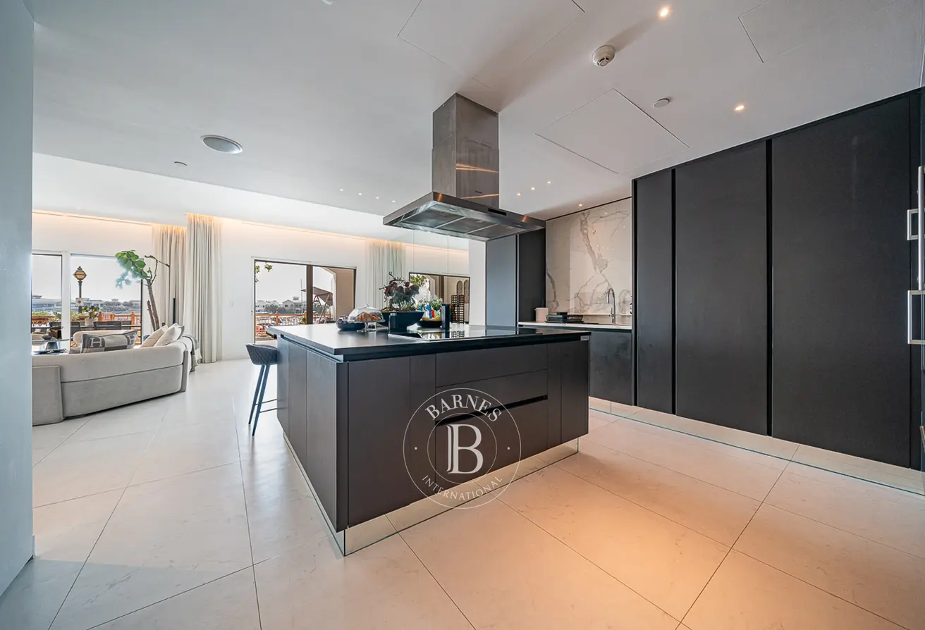 156902280 - Property Main Image