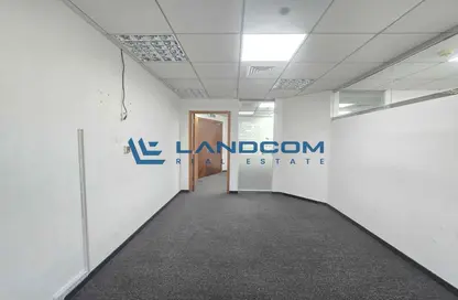 مكتب - 1 حمام للايجار في فندق فيرمونت - شارع الشيخ زايد - دبي