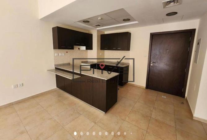100409047 - Property Image 3
