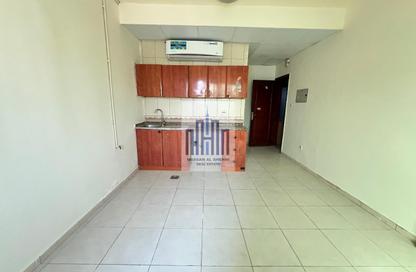 Apartment - Studio - 1 Bathroom for rent in Fire Station Road - Muwaileh - Sharjah