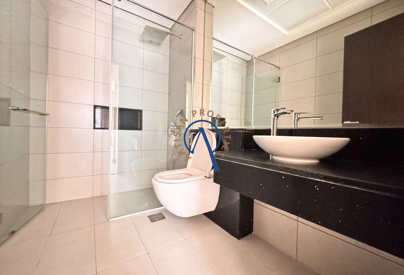 SPACIOUS UNIT | BEST LAYOUT | ROAD FACING photo 17