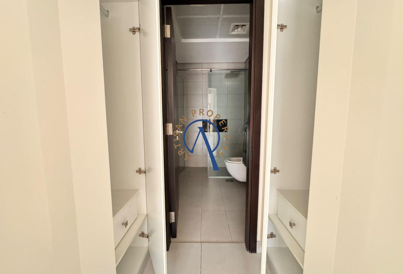 SPACIOUS UNIT | BEST LAYOUT | ROAD FACING photo 15