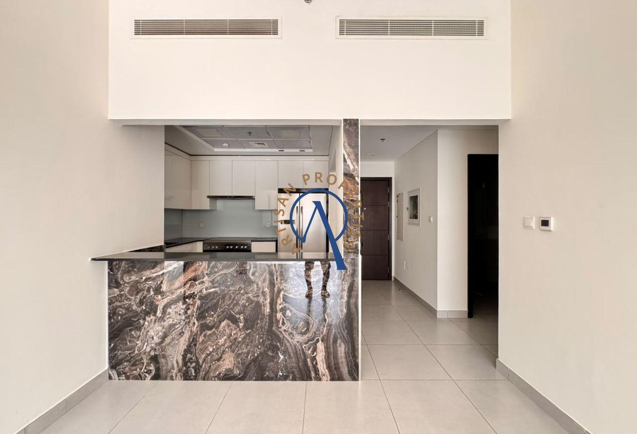 SPACIOUS UNIT | BEST LAYOUT | ROAD FACING photo 14
