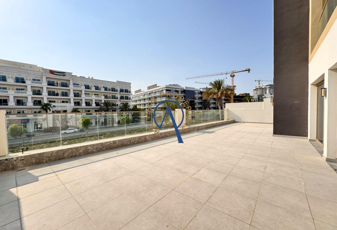 SPACIOUS UNIT | BEST LAYOUT | ROAD FACING photo 21