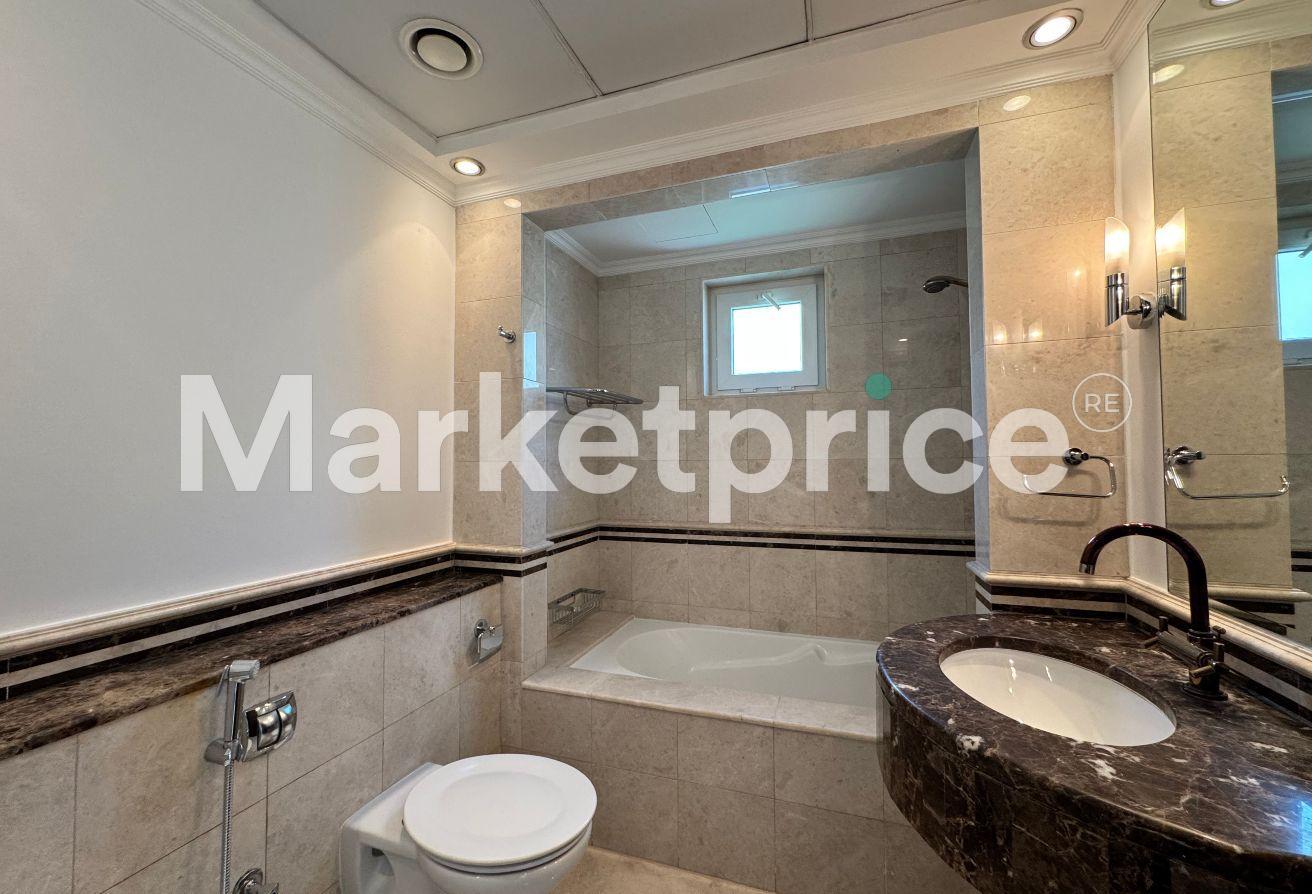 Upgraded 5 Bedroom Villa | Park View | Single Row photo 24