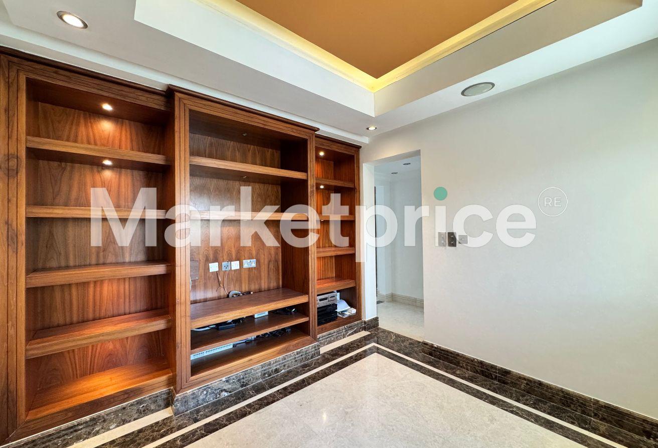 Upgraded 5 Bedroom Villa | Park View | Single Row photo 15