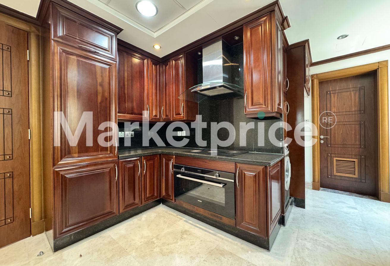 Upgraded 5 Bedroom Villa | Park View | Single Row photo 6