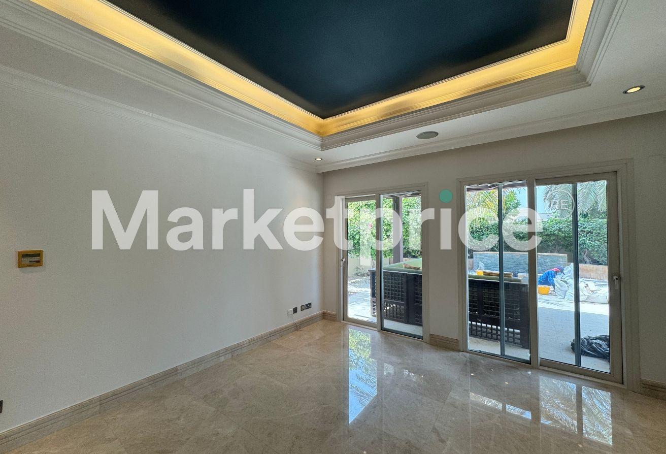 Upgraded 5 Bedroom Villa | Park View | Single Row photo 14