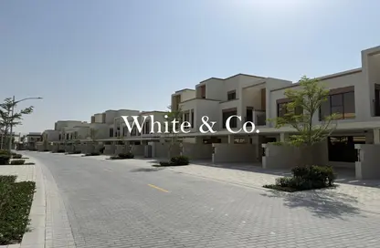 تاون هاوس - 4 غرف نوم - 3 حمامات للبيع في كوستا برافا 1 - كوستا برافا في داماك لاجونز - داماك لاجونز - دبي