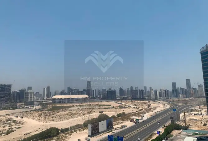 94010635 - Property Image 2