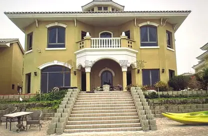 Villa - 5 Bedrooms - 6 Bathrooms for sale in Garden Homes Frond D - Garden Homes - Palm Jumeirah - Dubai