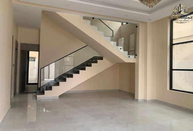 81537267 - Property Image 2