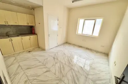 Apartment - 1 Bathroom for rent in Muwailih Building - Muwaileh - Sharjah