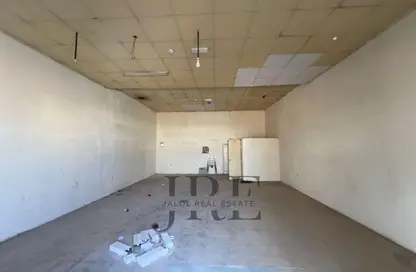 مستودع - استوديو - 1 حمام للايجار في الصجعة الصناعية - الصجعة - الشارقة مستودع - استوديو - 1 حمام للايجار في الصجعة الصناعية - الصجعة - الشارقة