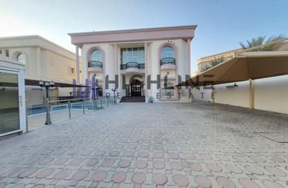 Villa - 4 - 6 for rent in Al Barsha 2 Villas - Al Barsha 2 - Al Barsha - Dubai