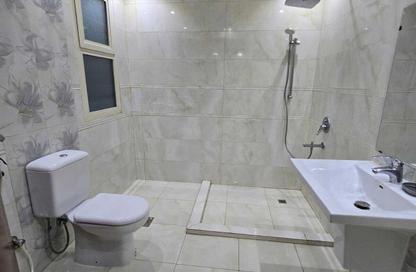 Apartment - 2 Bedrooms - 4 Bathrooms for rent in Corniche Tower - Ajman Corniche Road - Ajman