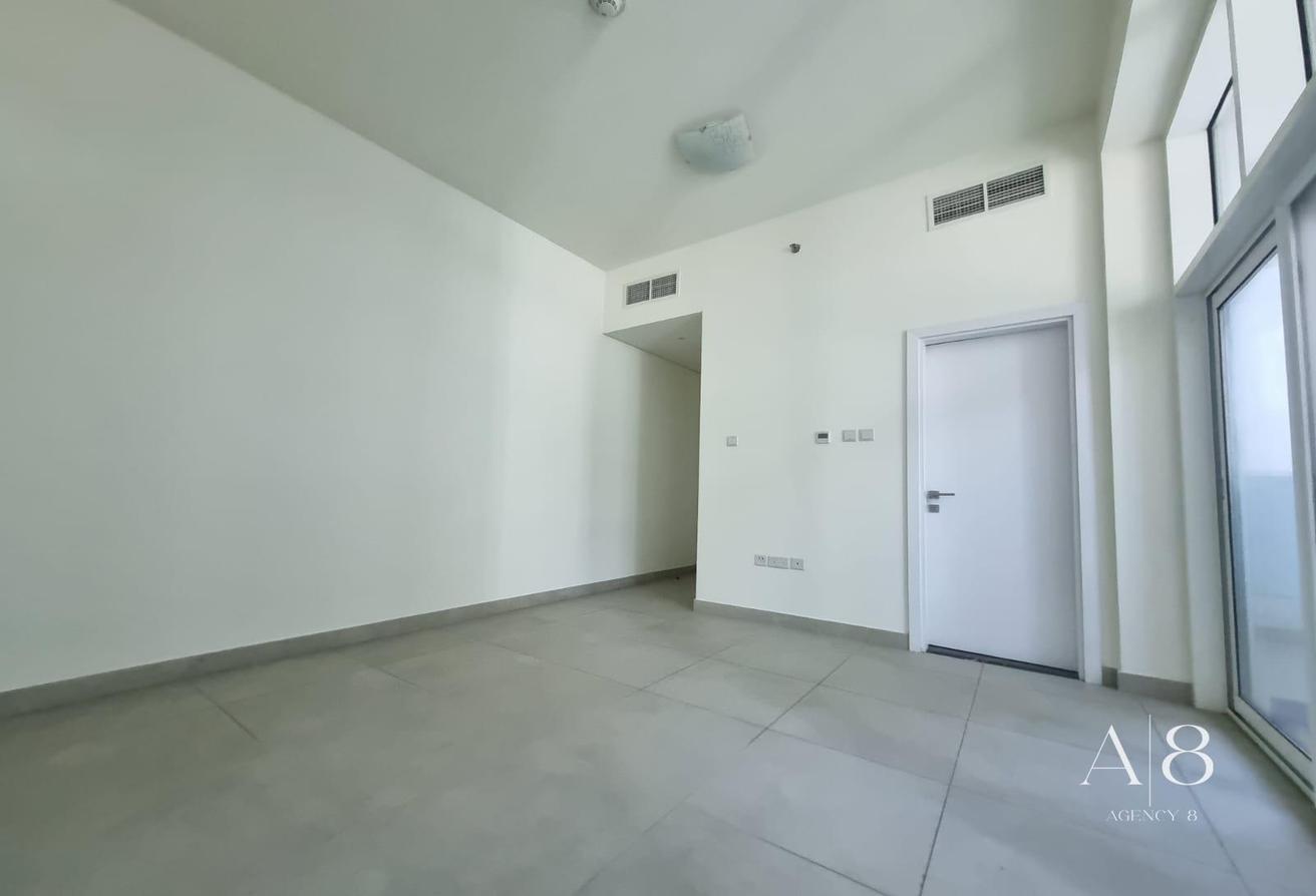 Available Now | Unfurnished | Large Layout photo 13