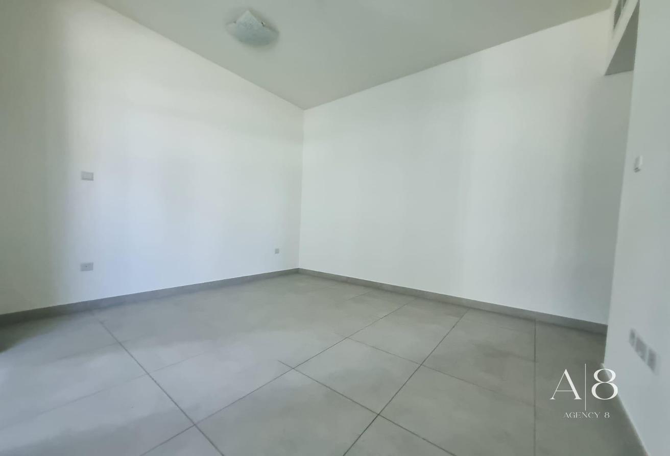Available Now | Unfurnished | Large Layout photo 14