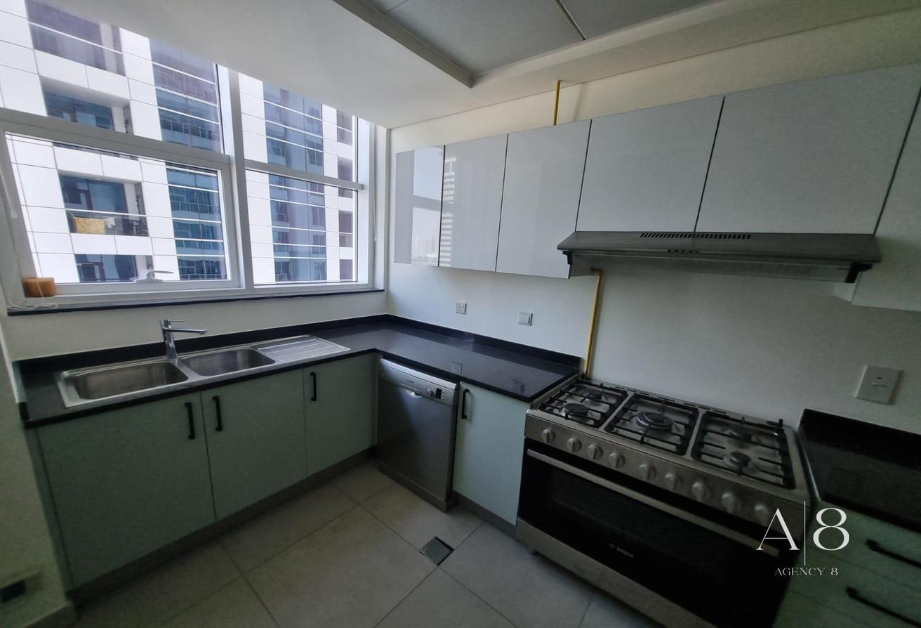 Available Now | Unfurnished | Large Layout photo 8