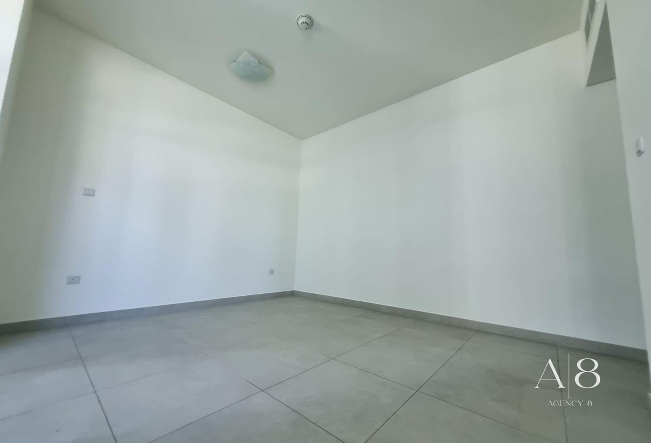 Available Now | Unfurnished | Large Layout photo 15
