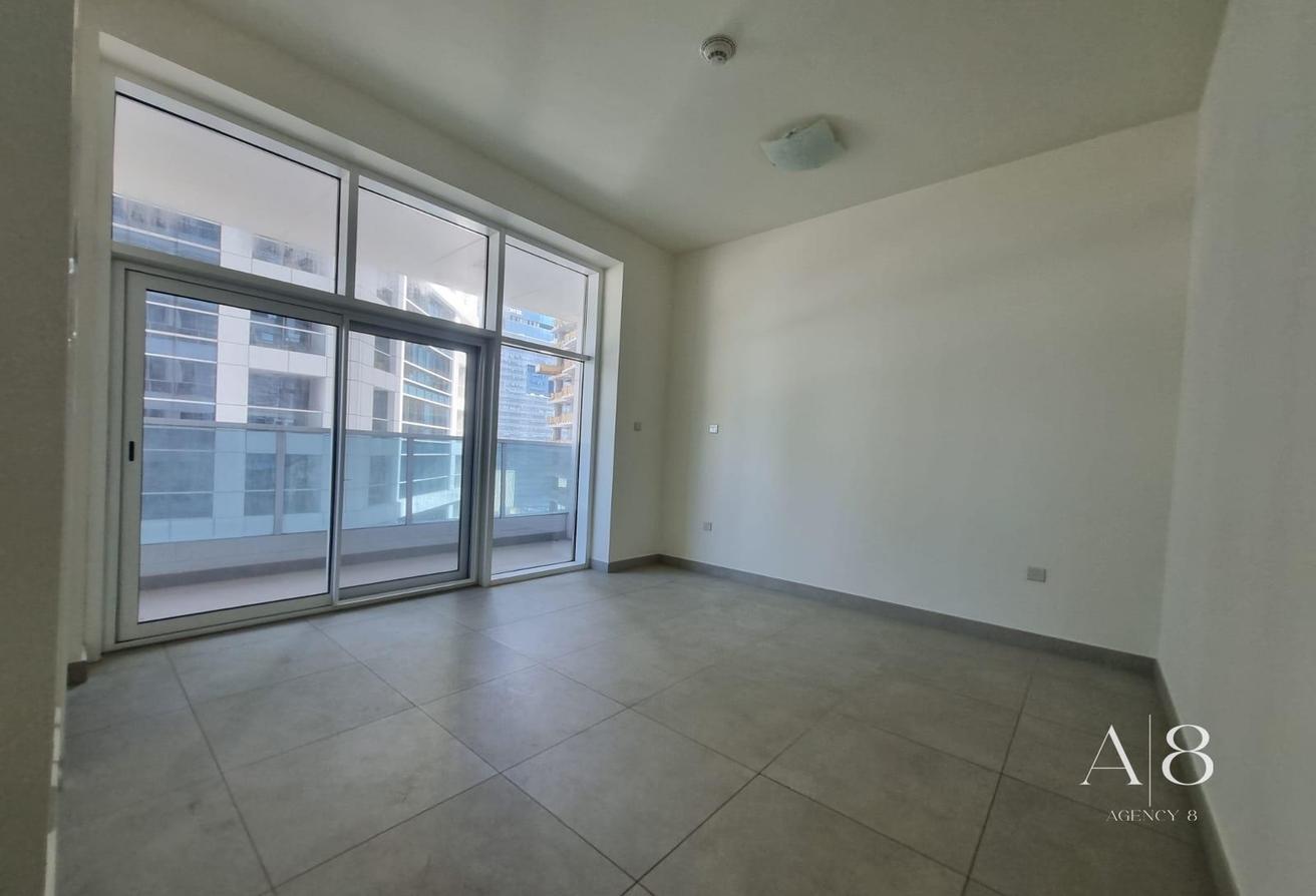 Available Now | Unfurnished | Large Layout photo 12