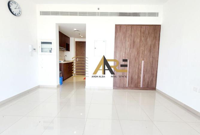 102417575 - Property Image 2