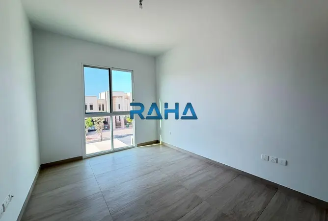 119042102 - Property Image 3