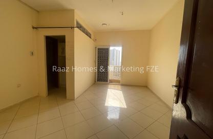 Apartment - Studio - 1 for rent in Al Nabaa Building - Al Naba'ah - Al Sharq - Sharjah