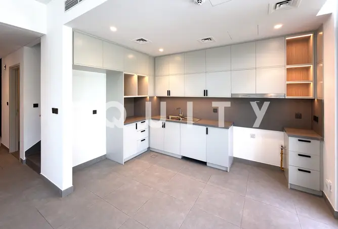 152854738 - Property Image 3