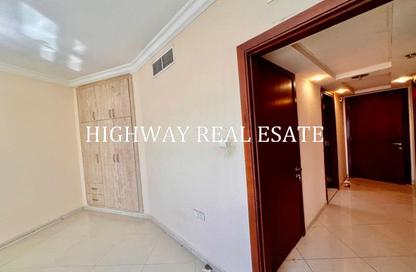 Apartment - 2 Bedrooms - 3 Bathrooms for rent in Al Sondos Tower - Al Khan Lagoon - Al Khan - Sharjah