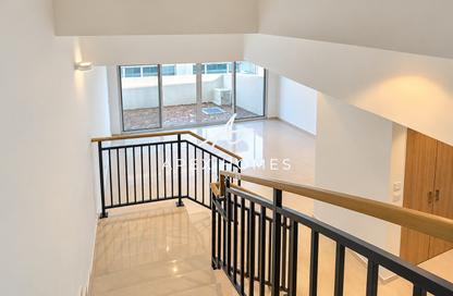 Villa - 3 - 3 for sale in Victoria - Damac Hills 2 - Dubai Villa - 3 - 3 for sale in Victoria - Damac Hills 2 - Dubai