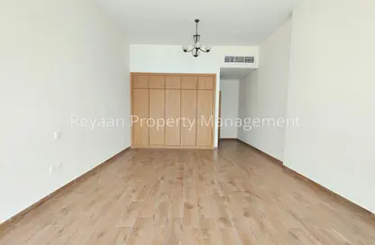 Apartment - 1 Bedroom - 2 Bathrooms for rent in Dubai Star Building - Al Nahda 1 - Al Nahda - Dubai