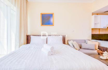 Apartment - Studio - 1 for sale in Burj Al Nujoom - Downtown Dubai - Dubai
