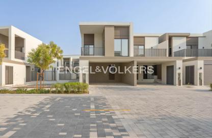 Townhouse - 4 Bedrooms - 5 Bathrooms for rent in Aura - Tilal Al Ghaf - Dubai