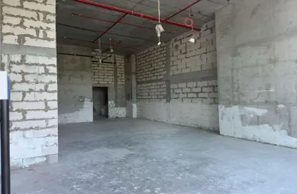 متجر - استوديو - 1 حمام للايجار في بن غاطي جارديني - منطقة 11 - قرية جميرا الدائرية - دبي