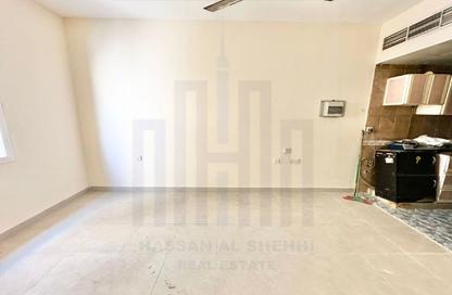 Apartment - Studio - 1 for rent in Fire Station Road - Muwaileh - Sharjah