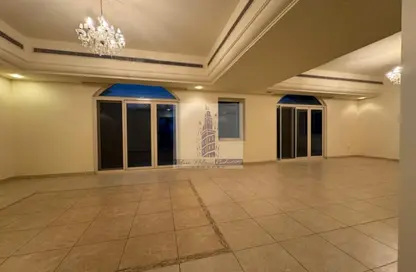 فيلا - 5 غرف نوم - 5 حمامات للايجار في إزميرالدا - قمم النصر - مدينة دبي الرياضية - دبي