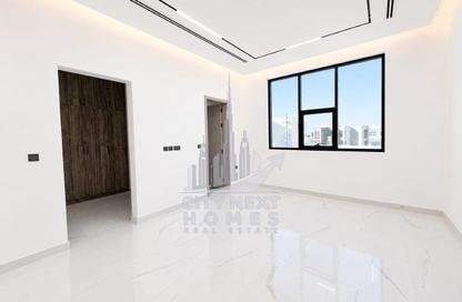 Villa - 5 Bedrooms - 7 Bathrooms for rent in Al Aweer 1 - Al Aweer - Dubai