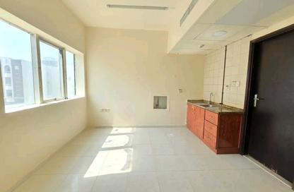 Apartment - Studio - 1 for rent in Fire Station Road - Muwaileh - Sharjah Apartment - Studio - 1 for rent in Fire Station Road - Muwaileh - Sharjah