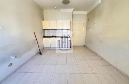 Apartment - Studio - 1 Bathroom for rent in Fire Station Road - Muwaileh - Sharjah