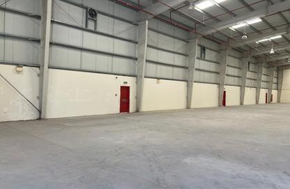 Warehouse - Studio - 1 for rent in Umm Al Thuoob - Umm Al Quwain