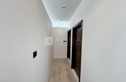 مكتب - استوديو للايجار في القمة - الخليج التجاري - دبي